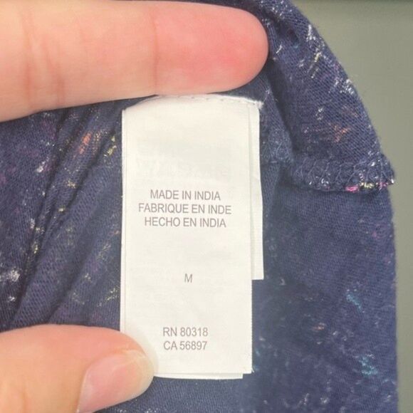 Lucky Brand Navy Paisley Print Short Sleeve Top Size Medium - Picture 6 of 7